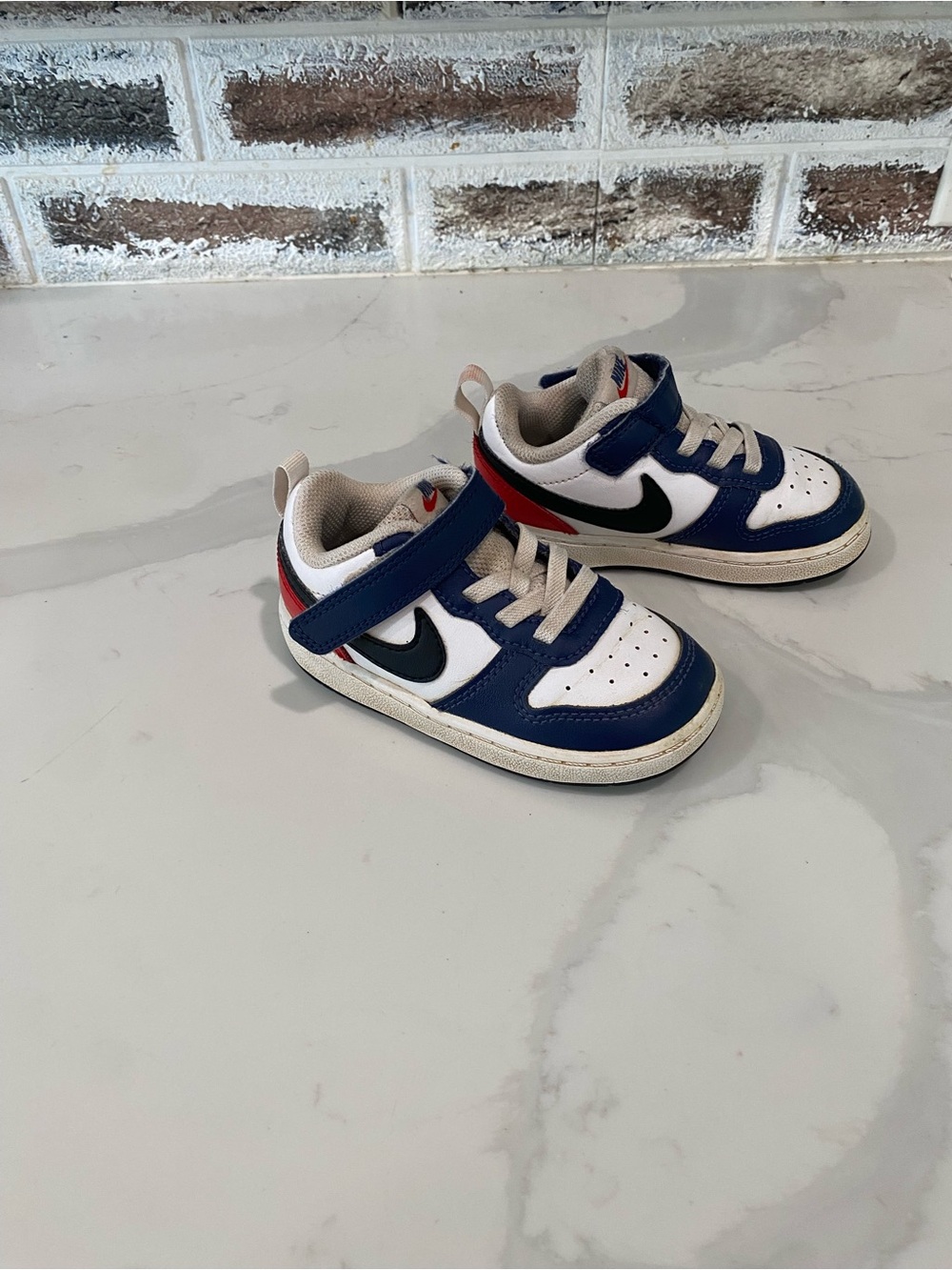 Nike Kids Court Borough Low 2 Toddler Sneakers Size 7C